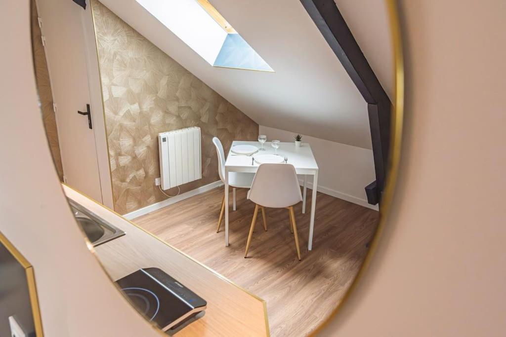 L'Azur Dore, Studio Pour 2 Voyageurs Isles-sur-Suippe Exterior photo