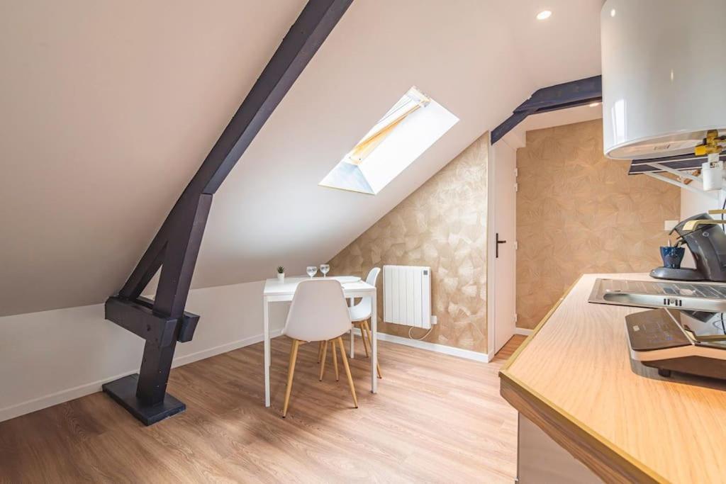 L'Azur Dore, Studio Pour 2 Voyageurs Isles-sur-Suippe Exterior photo