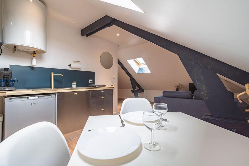 L'Azur Dore, Studio Pour 2 Voyageurs Isles-sur-Suippe Exterior photo